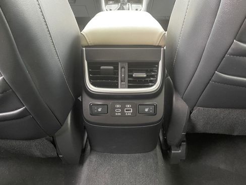Used 2023 Subaru Outback Limited image 16