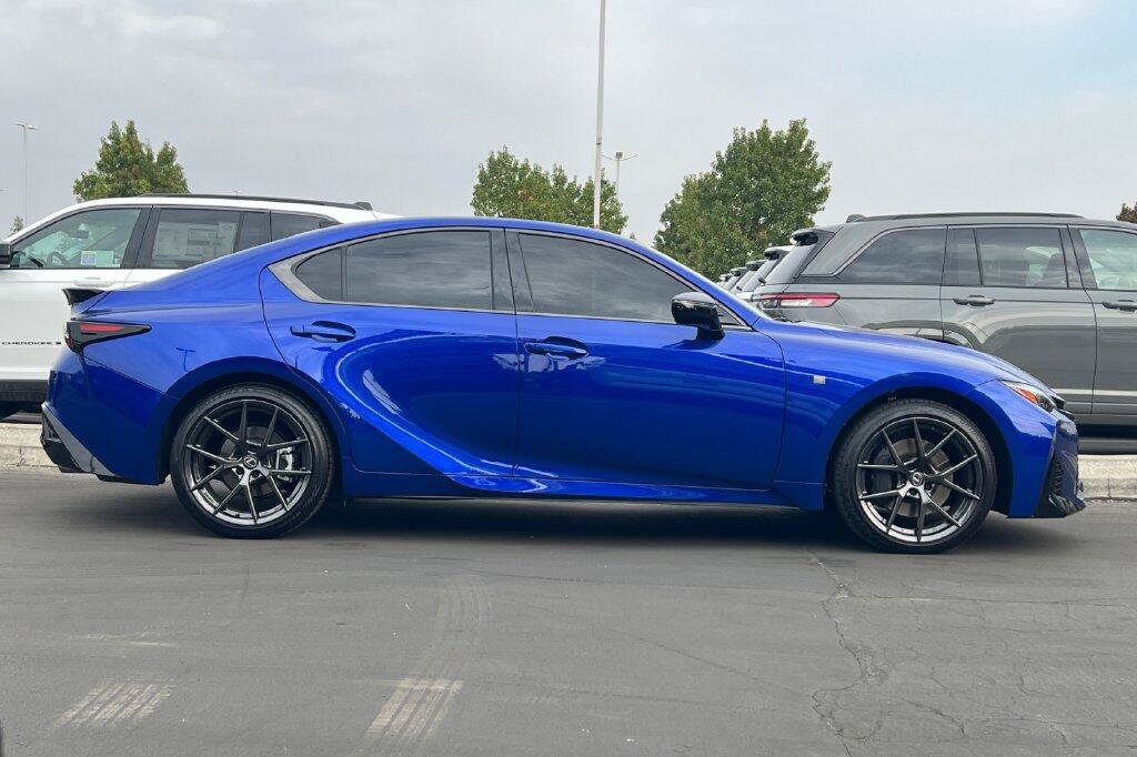 Used 2026 Lexus IS 350 F Sport RWD image 3