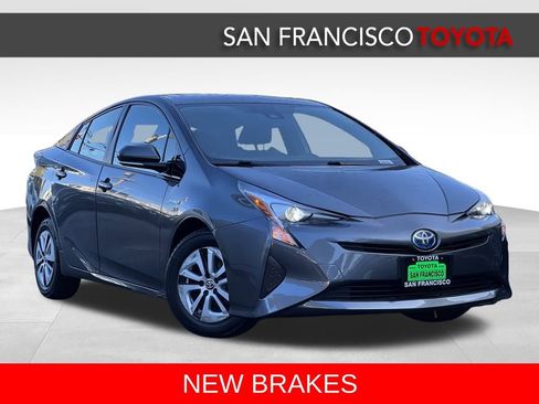 Used 2016 Toyota Prius Four image 7
