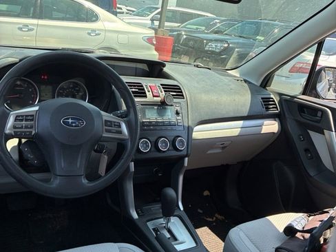 Used 2015 Subaru Forester 2.5i Premium w/ All-Weather Package AWD/4WD image 5