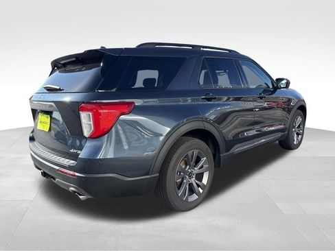 Used 2023 Ford Explorer XLT w/ Equipment Group 202A AWD/4WD image 8