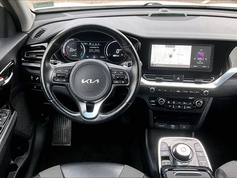 Used 2022 Kia Niro EX w/ Cold Weather Package image 17