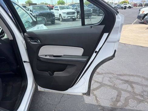 Used 2015 Chevrolet Equinox LS AWD/4WD image 25