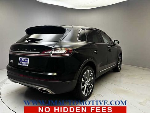 Used 2022 Lincoln Nautilus Reserve AWD/4WD image 7