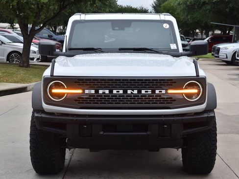 Certified 2024 Ford Bronco Badlands w/ Sasquatch Package AWD/4WD image 3