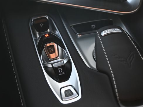 Used 2025 Chevrolet Corvette Stingray Coupe w/ 1LT image 29