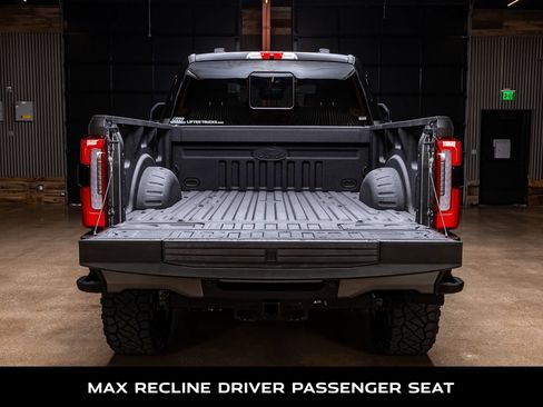Used 2026 Ford F250 Platinum AWD/4WD image 9
