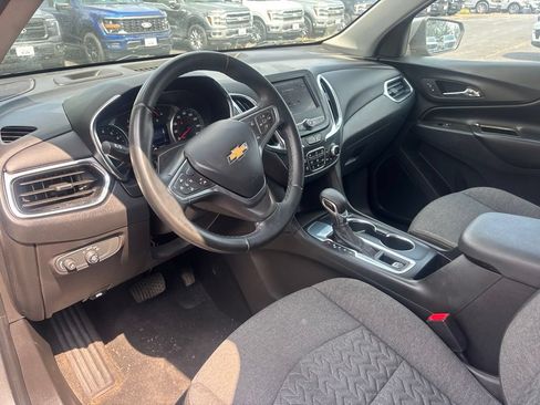 Used 2023 Chevrolet Equinox LT FWD image 11