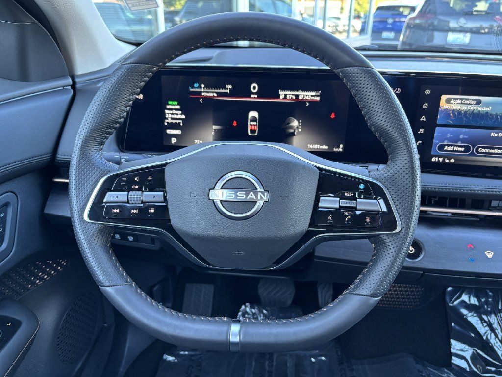 Used 2024 Nissan Ariya AWD image 15