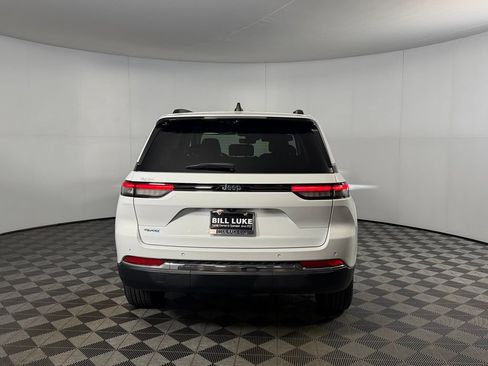 Certified 2023 Jeep Grand Cherokee 4WD 4xe w/ Luxury Tech Group II image 7