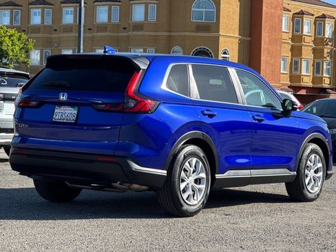 Certified 2025 Honda CR-V LX image 4