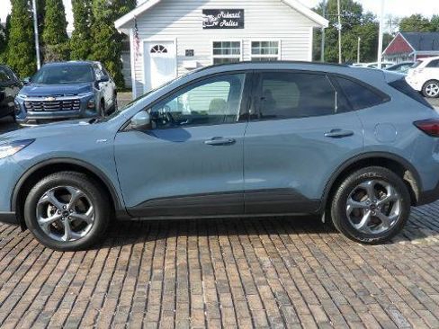 Used 2025 Ford Escape ST-Line Select image 23