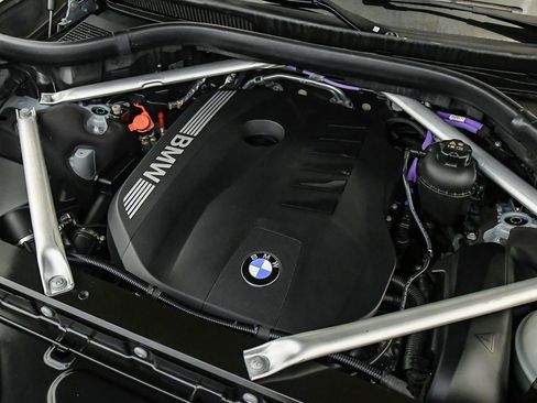 Certified 2024 BMW X7 xDrive40i w/ M Sport Package AWD/4WD image 29