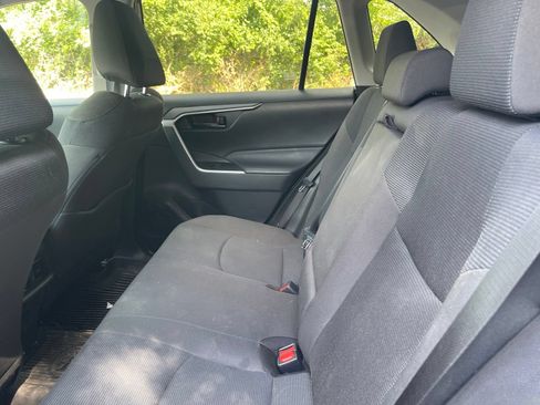 Used 2023 Toyota RAV4 LE AWD/4WD image 6