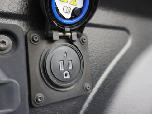 Used 2022 RAM 3500 Tradesman AWD/4WD image 32