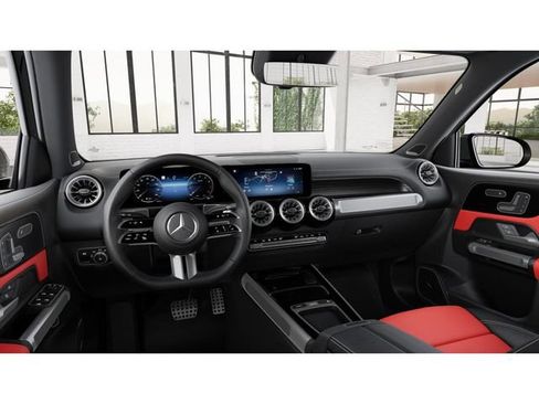 New 2026 Mercedes-Benz GLB 250 4MATIC image 3