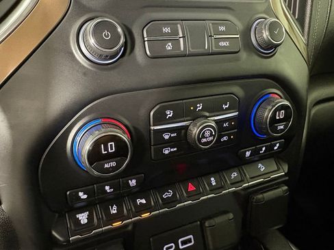 Used 2020 Chevrolet Silverado 2500 High Country w/ Z71 Off-Road Package AWD/4WD image 41