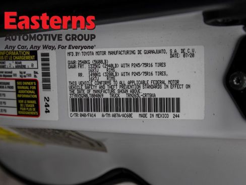 Used 2020 Toyota Tacoma SR RWD image 31