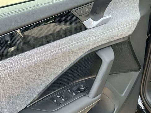 New 2026 Volkswagen Tiguan S FWD image 10
