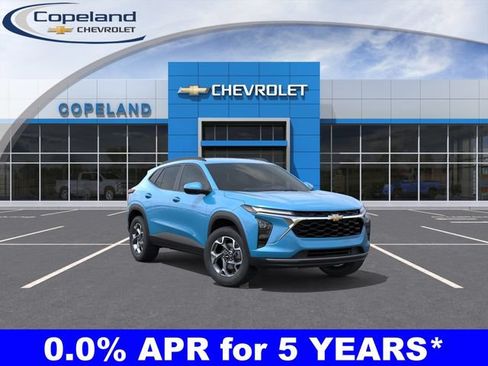 New 2026 Chevrolet Trax LT w/ Driver Confidence Package FWD image 1