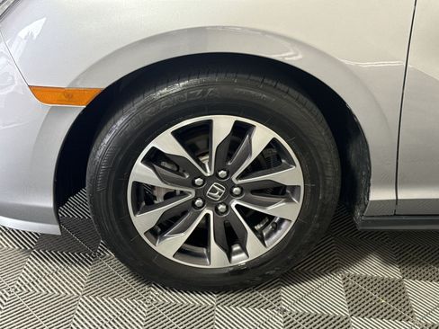 Used 2023 Honda Odyssey EX-L image 12