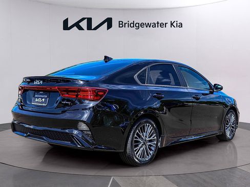 Certified 2023 Kia Forte GT-Line w/ GT-Line Technology Package FWD image 6