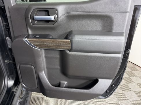 Used 2020 Chevrolet Silverado 1500 LT Trail Boss image 37