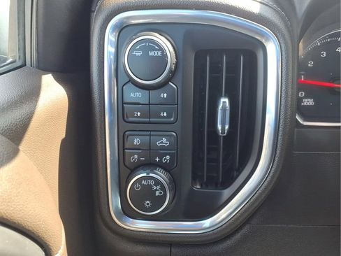 Used 2021 Chevrolet Silverado 1500 LT Trail Boss w/ Convenience Package II AWD/4WD image 21