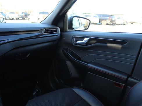 Used 2025 Ford Escape ST-Line w/ Tech Pack #1 image 12