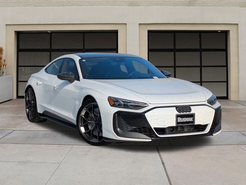New 2026 Audi RS e-tron GT performance image 19