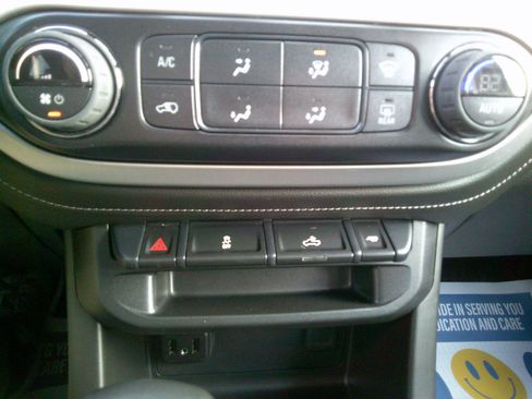 Used 2022 GMC Canyon Elevation w/ Trailering Package image 17