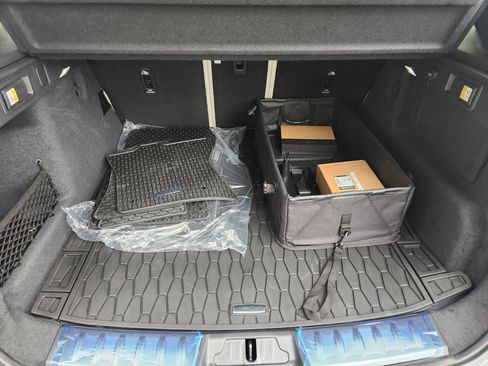 New 2026 Jaguar F-PACE R-Dynamic S image 20