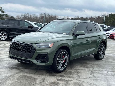 Used 2024 Audi Q5 e Premium Plus w/ Premium Plus Package image 1