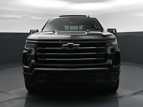 New 2026 Chevrolet Silverado 1500 High Country w/ High Country Premium Package AWD/4WD image 10