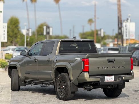 Used 2026 Toyota Tacoma TRD Sport RWD image 2