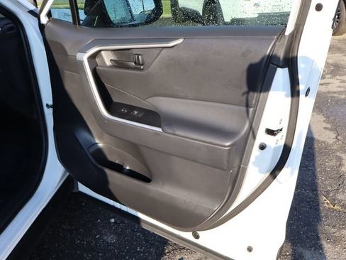 Used 2023 Toyota RAV4 LE FWD image 37