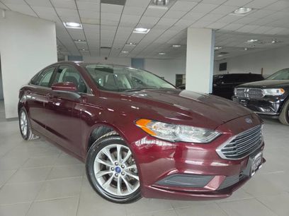 Used 2017 Ford Fusion SE w/ Fusion SE Technology Package