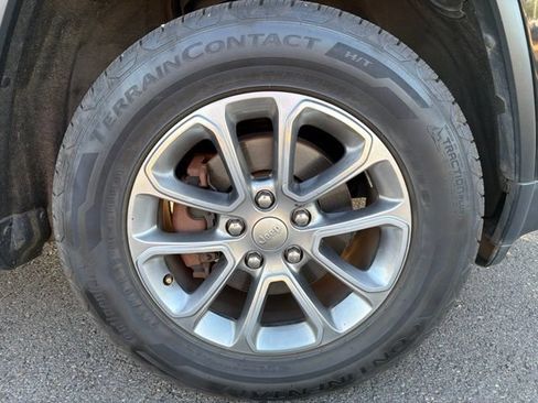 Used 2015 Jeep Grand Cherokee Limited AWD/4WD image 11