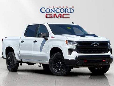 Used 2024 Chevrolet Silverado 1500 LT Trail Boss w/ Protection Package AWD/4WD image 1
