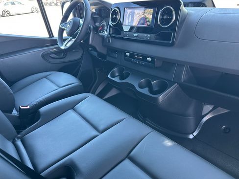 New 2026 Mercedes-Benz Sprinter 2500 image 15