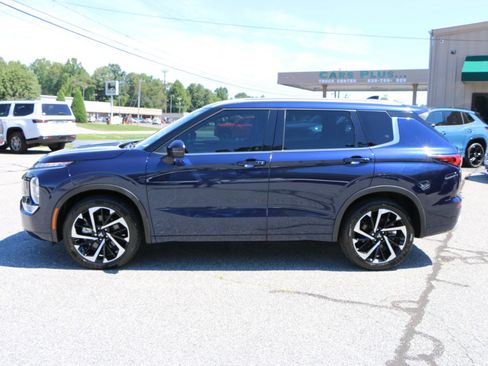 Used 2022 Mitsubishi Outlander SEL AWD/4WD image 2