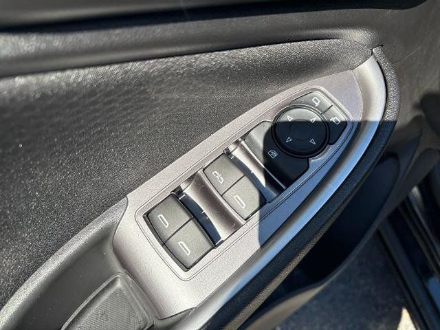 Used 2023 Chevrolet Malibu LT FWD image 18