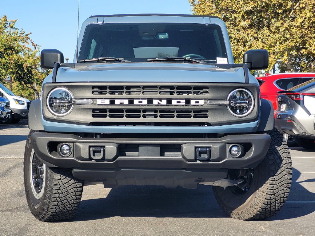 Used 2023 Ford Bronco Black Diamond w/ Sasquatch Package AWD/4WD image 2