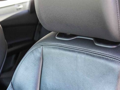 Used 2023 Audi Q7 Premium w/ Convenience Package image 24