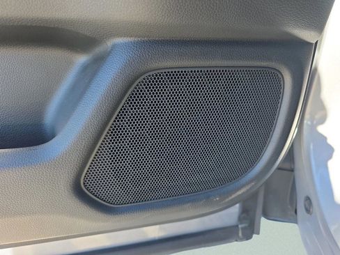 Used 2025 Honda Pilot Touring image 19