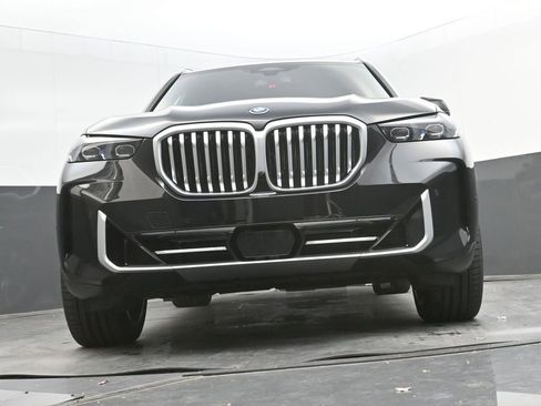 New 2026 BMW X5 xDrive50e w/ Premium Package image 49