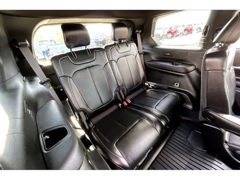 Used 2024 Jeep Grand Cherokee L Limited w/ Luxury Tech Group II AWD/4WD image 30