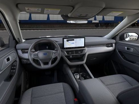 New 2026 Ford Explorer Active RWD image 9