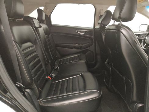 Used 2020 Ford Edge SEL image 19