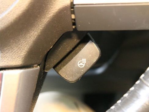 Used 2018 Subaru Forester 2.5i Touring image 26